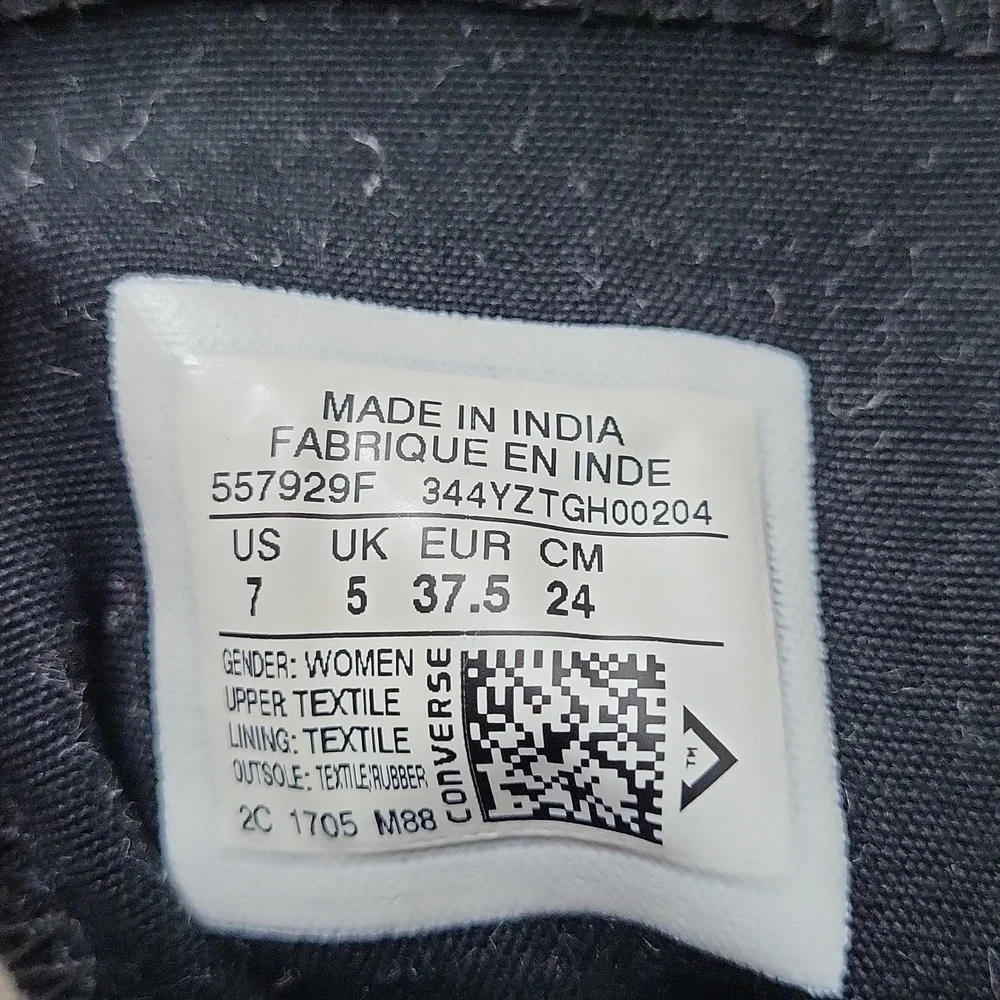 Converse Shoes - Picture 5 of 5